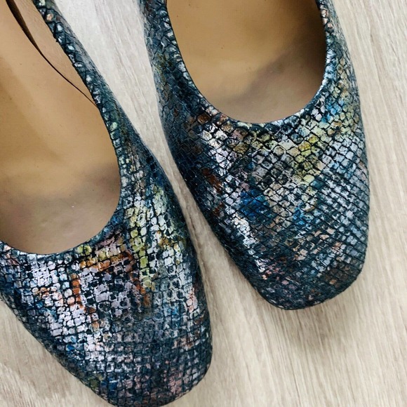 Anthropologie Snake Print Metallic Block Heel Closed Toe Pumps - Picture 5 of 6